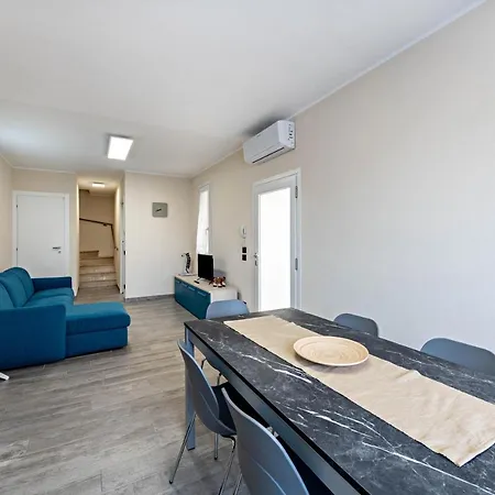 La Suggestiva Residenza Ortaia Holiday home *